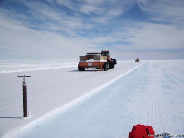 01-1-Ice-Runway-Antarctica2