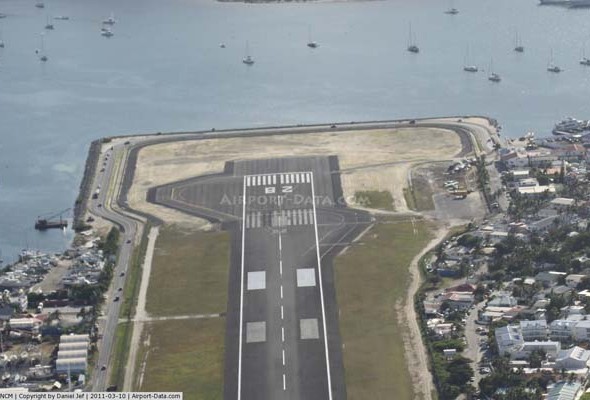 27-9-Princess-Juliana-International-Airport-Simpson-Bay-Saint-Maarten3