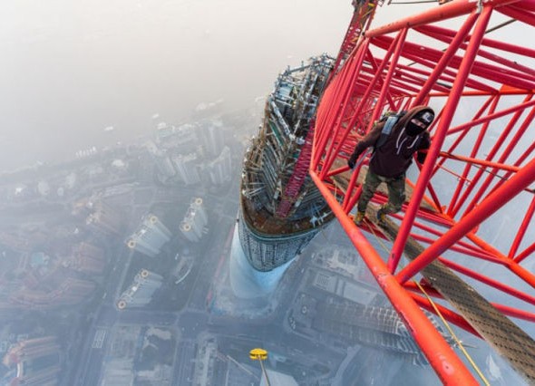 human_beings_doing_extraordinary_things_640_10 tallest building