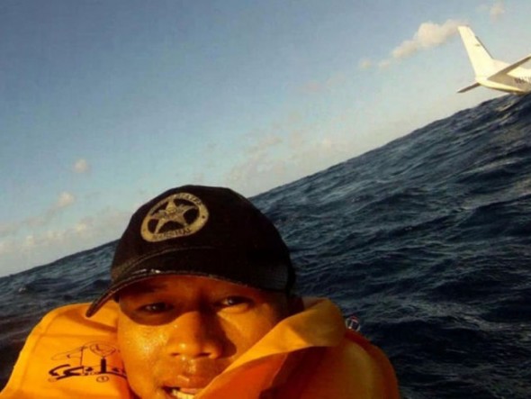 human_beings_doing_extraordinary_things_640_17 selfie horror
