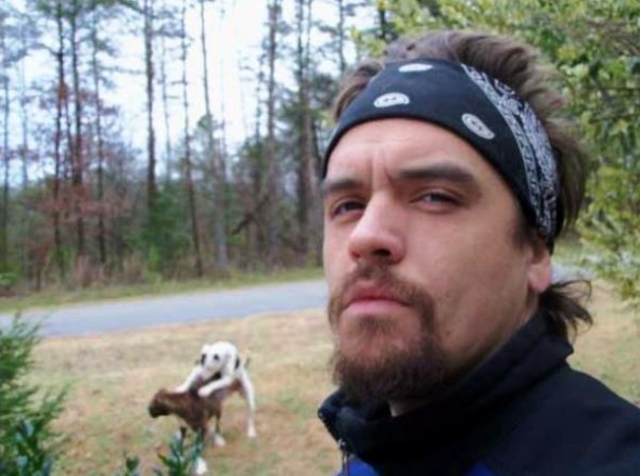 Do not include dogs humping in the background of your selfie.