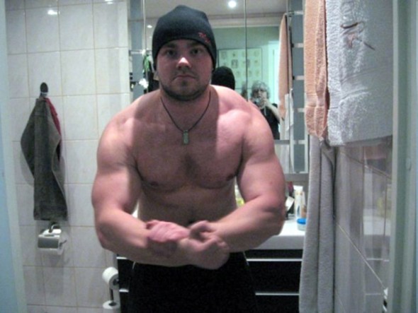 Don’t get your Mom to take your shirtless meathead selfie.”