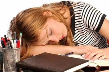 student-ucenje-radio-pingvin-dobro-je-znati