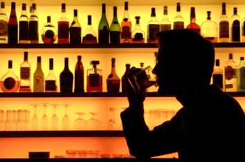 alkohol-mamurluk-dobro-je-znati-radio-pingvin